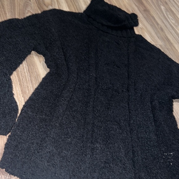 seven7 chenille sweater - Picture 4 of 9